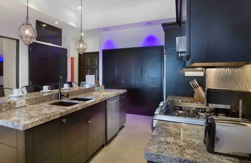 Los Cangrejos II y III Condo | Casa BeBe ● Awesome Garden Condo ● Awesome Views