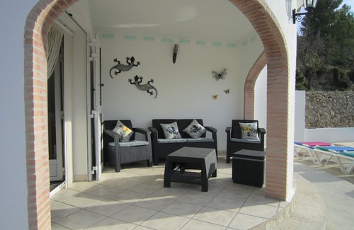 Lliber Villa | Casa Bella -3 Bed Villa turreted Villa with private pool, air con, Wifi and BBQ.