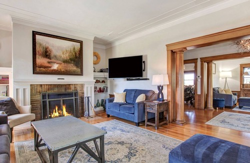 Kenwood House | Casa Bella Historic Estate- Corporate Retreats in Wine Country TOT 397