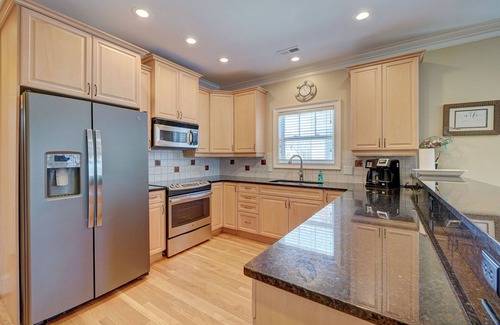 Wilmington Beach House | Casa Bella - oceanview, just steps to the beach