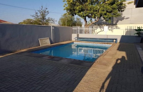 Windhoek West House | casa bem vindo Windhoek (7)