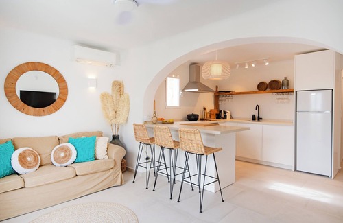 Benissa Coast Villa | Casa Benissima - Villa with large swimming pool and sea view in a quiet area