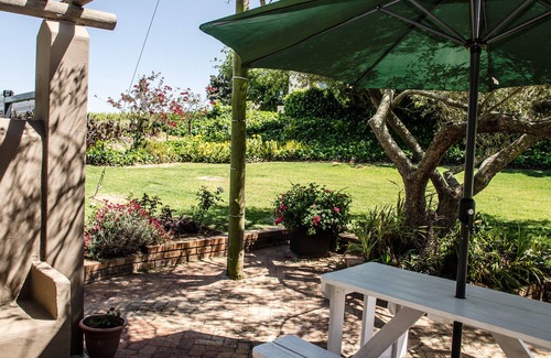 Trawal Cottage | CASA BIANCA at Lavinia Lifestyle