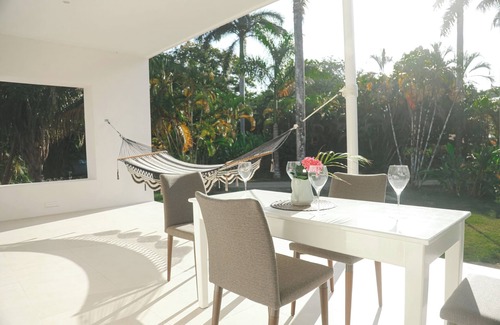 Cabuya Villa | Casa Blanca Beachfront Paradise Garden