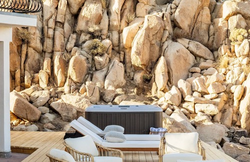 Yucca Valley House | Casa Blanca by Fieldtrip | Boulder Estate with Hot Tub, Soaking Pool & Outdoor Shower