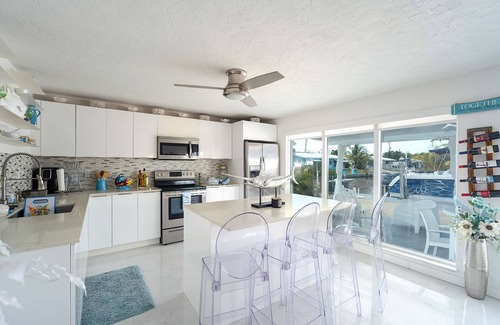 Big Pine Key House | Casa Blanca | Gorgeous ground-level 2 bed/2 bath home on Big Pine Key