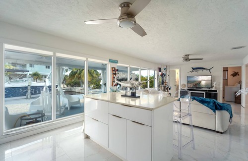 Big Pine Key House | Casa Blanca | Gorgeous ground-level 2 bed/2 bath home on Big Pine Key