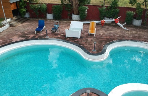 Ahmedabad Hotel | Casa Blanca Resort