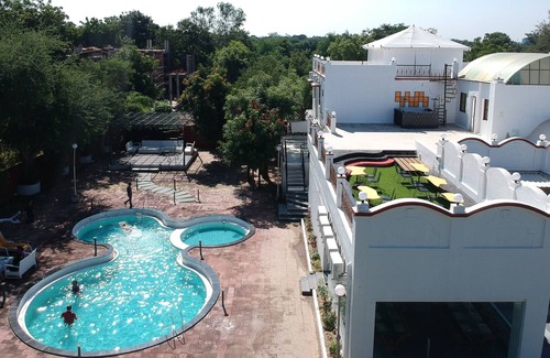 Ahmedabad Hotel | Casa Blanca Resort