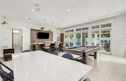Crystal Beach House | Casa Blanco