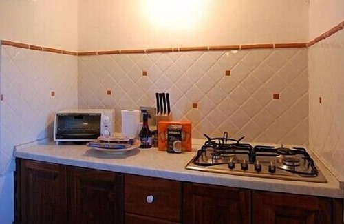 Grassina House | Casa Bonannia P: A bright two-story apartment in the characteristic style of the Tuscan countryside.