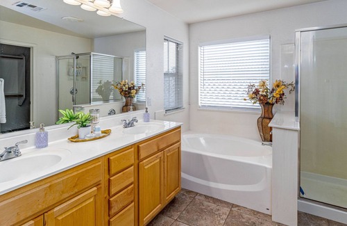 Estrella Village House | Casa Bonita 3beds 2.5ba Close to Sporting Events.