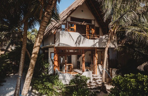 Tulum City Center House | Casa Bonita Summary: