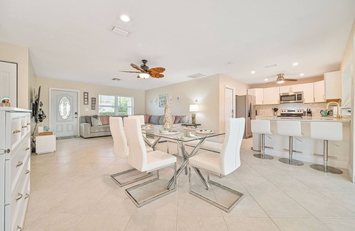 Estero Bay Shores House | Casa Bonita, "Sun & Fun"-On Canal with Pool
