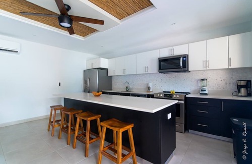 Jaco House | Casa Bonita with private pool at Ciudad del Mar!