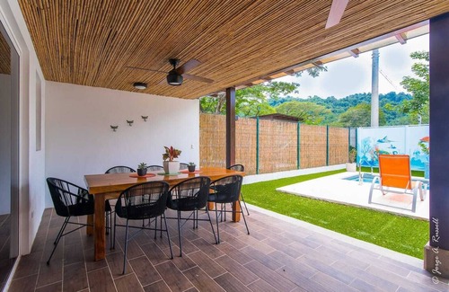 Jaco House | Casa Bonita with private pool at Ciudad del Mar!