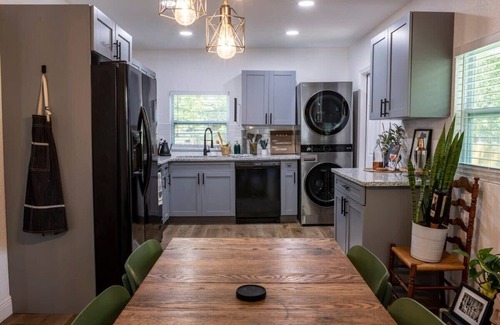 St. Petersburg House | Casa Botanica of St Pete