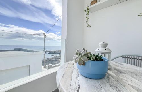 Punta Mujeres Apartment | Casa Burgao 2 on the front line with seaview terrace