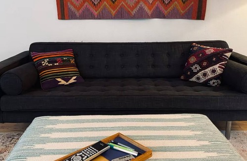 Oak Cliff House | Casa Burlington: Flexible & WFH Ready. Longer Stays Welcome!