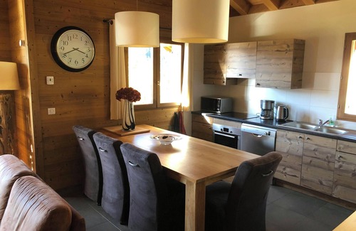 Saint-Francois-Longchamp Ski Chalet | CASA-Chalet des Ponts : Évasion au Col Madeleine