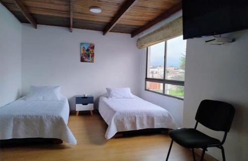 Suba House | Casa Café & Orquídea - Hospedaje