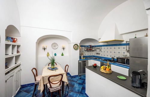 Positano Apartment | Casa Caldiero - il Paguro #9 Apartment With Large Terrace