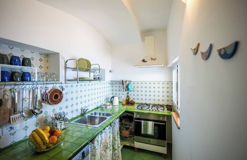 Positano Apartment | Casa Caldiero - Il Riccio #1 Apartment With Two Private Terraces