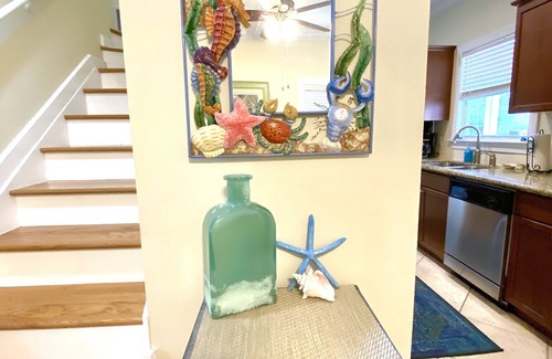 Key West House | Casa Calypso- Beautiful Tropical 3 KING Beds, 3 baths - 2 miles to beach