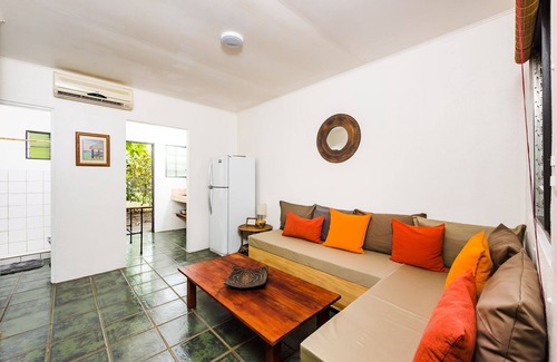 Palm Beach Estates Apartment | Casa Camaleon 3 🏄 2 bed beach cabina