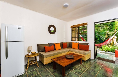 Palm Beach Estates Apartment | Casa Camaleon 3 🏄 2 bed beach cabina