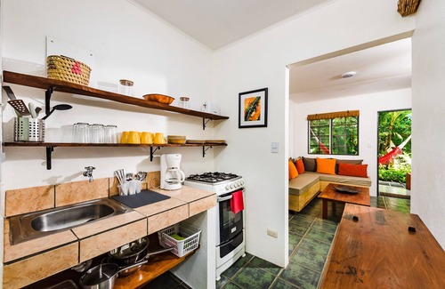 Palm Beach Estates Apartment | Casa Camaleon 3 🏄 2 bed beach cabina