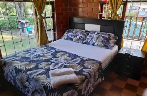 Utica Hotel | Casa campestre el samán