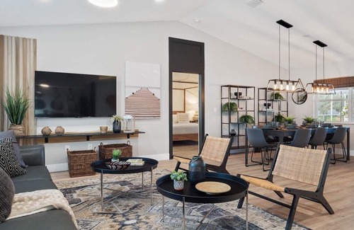 Palm Harbor House | Casa Canal Waterfront Heated Pool & Spa Retreat