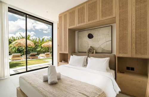 Batu Bolong Villa | Casa Canggu by Yolla Hospitality