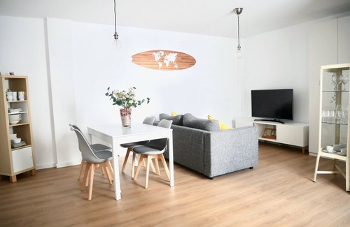 Sanlucar de Barrameda Apartment | Casa Carivid: Apartamento en el Centro y con Garaje Gratis