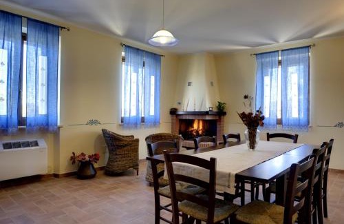 Castel Ritaldi House | Casa Cardarella