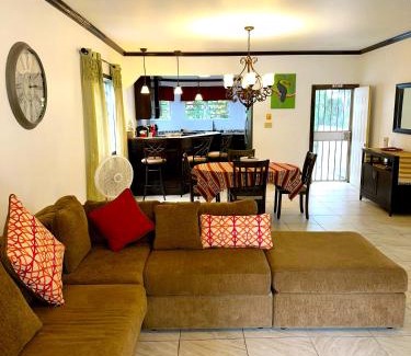 San Ignacio House | Casa Carimi, San Ignacio