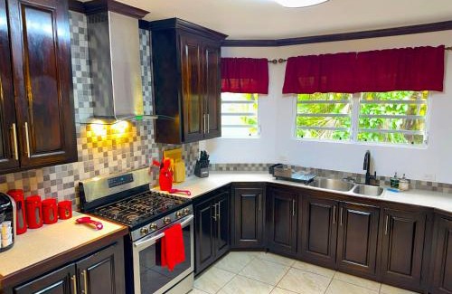 San Ignacio House | Casa Carimi, San Ignacio