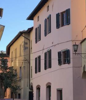 Mologno Apartment | Casa Carlo