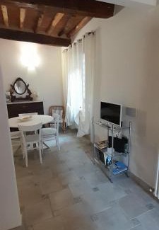 Peccioli Apartment | Casa Carraia