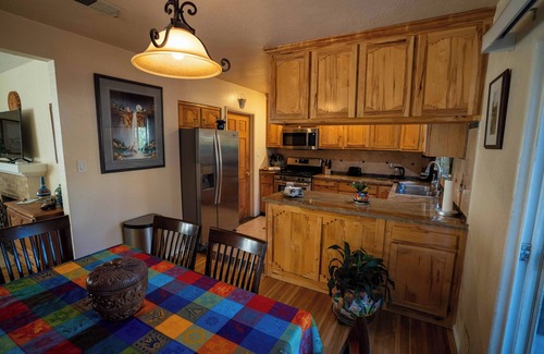 Northeast Heights House | Casa Cascada: Cozy ABQ Retreat