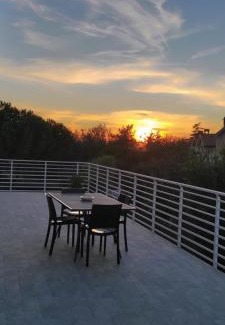 Osimo House | Casa cela