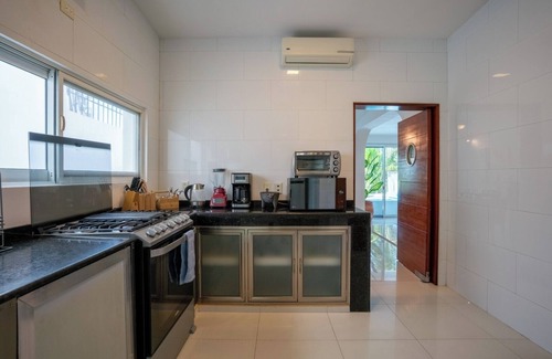 Zona Hotelera House | Casa Coco - 4BR | Private Pool | Hotel Zone