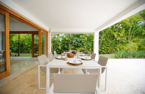 Los Lagos Villa | Casa Colibrí by Luxe Haus™ - Butlered Villa, Staff, Pool, Jacuzzi, Golf Carts