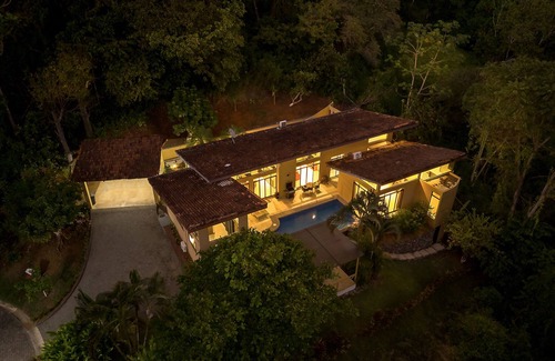 Esterillos House | Casa Colina · Amazing House Surrounded by Nature