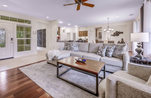 La Quinta House | Casa Colonias: Community pool and spa, luxury interiors!