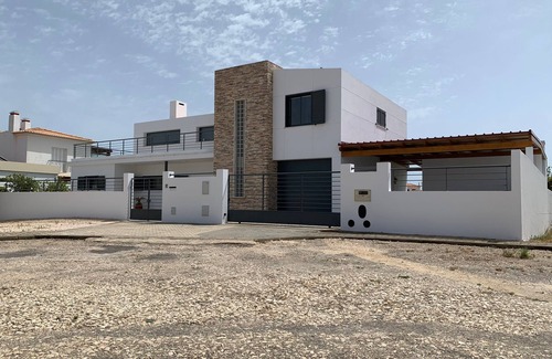Sagres House | Casa com 3 Quartos e Piscina a 5 Minutos da Praia da Mareta