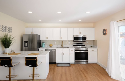 New Papago Parkway House | Casa Con Casita - Private Pool - 8 min to Old Town