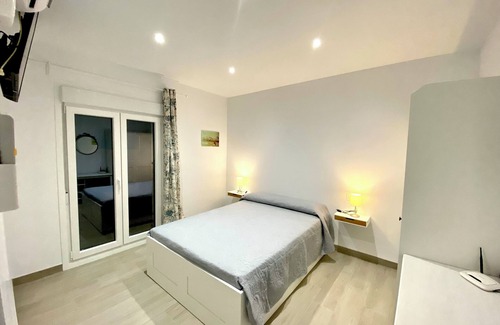 Padul Ski Chalet | Casa con Piscina, a 45 Minutos de la Playa y de Sierra Nevada. Pueblo Acogedor