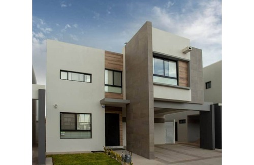 Juarez Municipality House | Casa Consulado